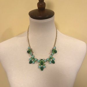 Green statement necklace
